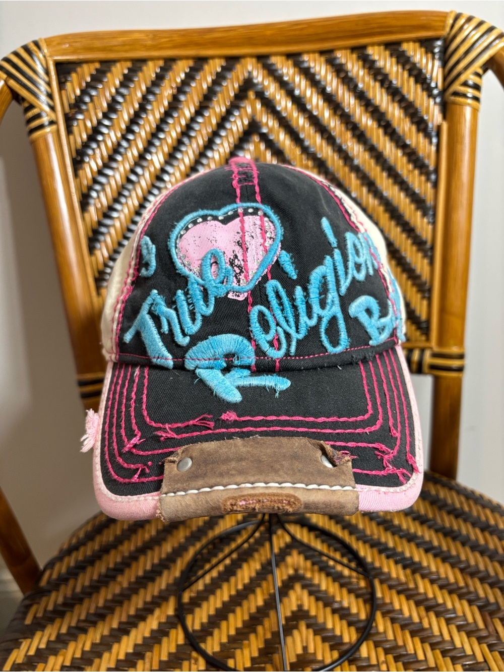 VTG True Religion Y2K I Love True Religion Boys Distressed Hat